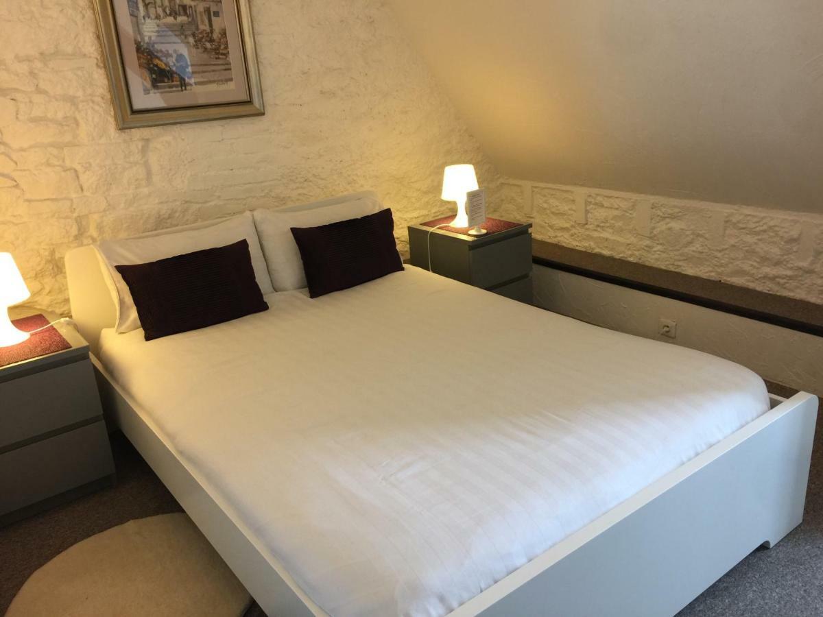 Au Bon Accueil Bed & Breakfast Saint-Marcan Ngoại thất bức ảnh